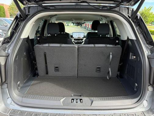 Carbonized Gray Metallic 2026 Ford Explorer Active