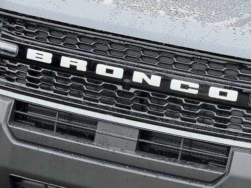Carbonized Gray Metallic 2026 Ford Bronco Sport Outer Banks
