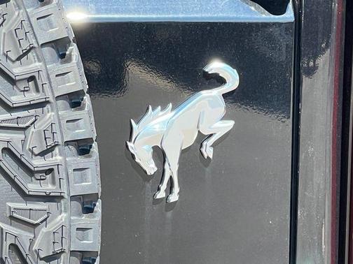 Shadow Black 2026 Ford Bronco Outer Banks