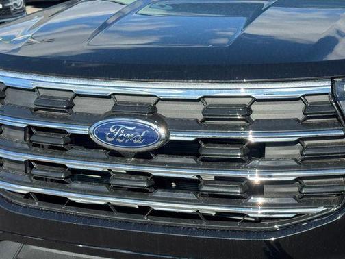 Agate Black Metallic 2026 Ford Explorer Active