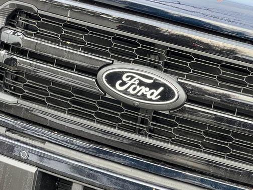 Antimatter Blue Metallic 2026 Ford F-150 Lariat