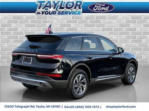 2023 Lincoln Corsair Standard