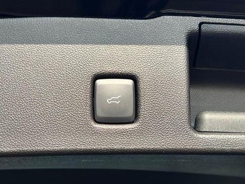 Agate Black Metallic 2026 Ford Escape ST-Line Select