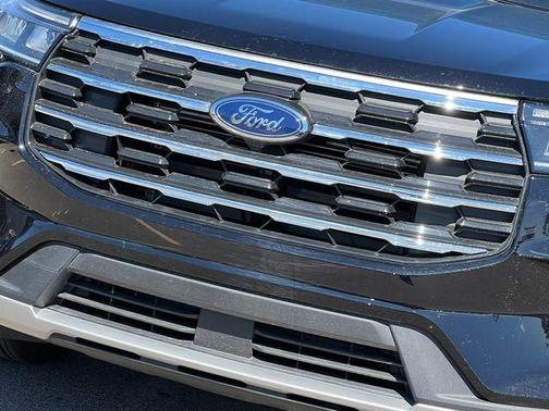 Agate Black Metallic 2026 Ford Explorer Active