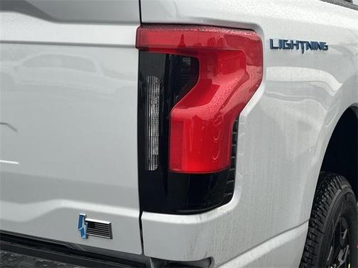 2025 Ford F-150 Lightning XLT