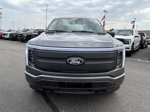 2025 Ford F-150 Lightning Flash