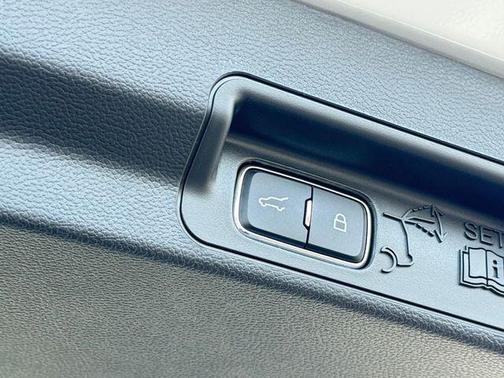 Space White Metallic 2026 Ford Explorer Active