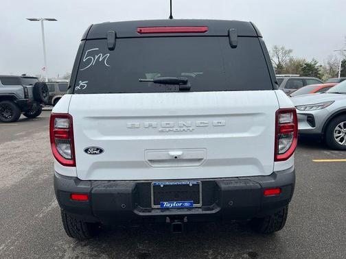 Oxford White 2026 Ford Bronco Sport Badlands