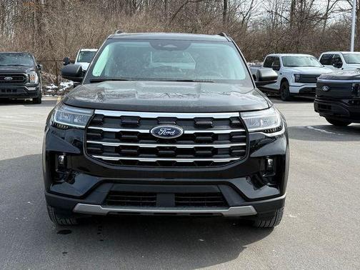 Agate Black Metallic 2026 Ford Explorer Active