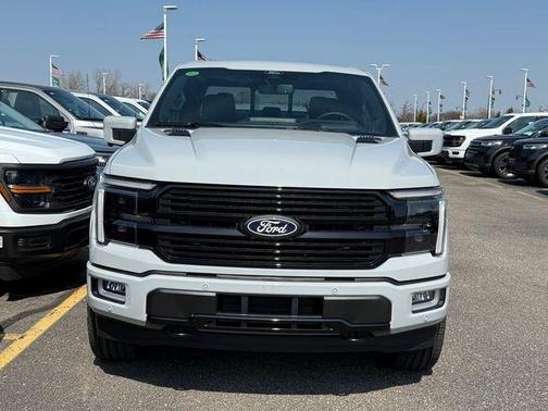 Avalanche 2026 Ford F-150 Platinum