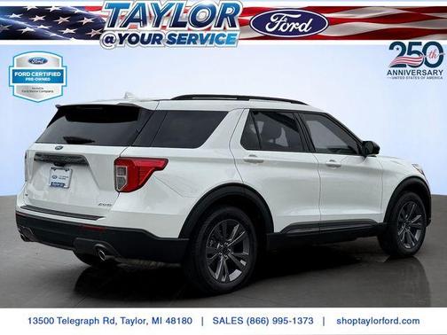 Star White 2024 Ford Explorer XLT