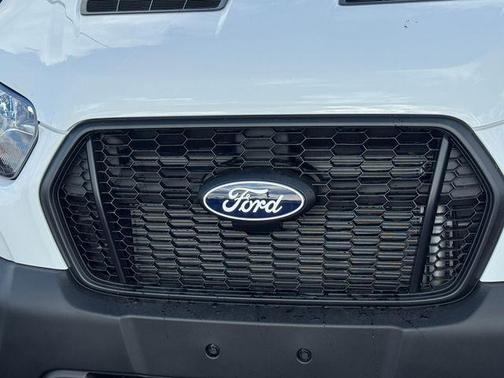 2026 Ford Transit-250 148 WB Medium Roof Cargo