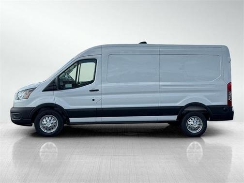 2026 Ford Transit-250 148 WB Medium Roof Cargo