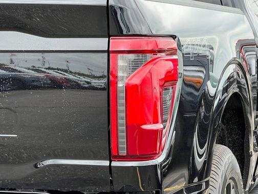 Agate Black Metallic 2026 Ford F-150 XLT