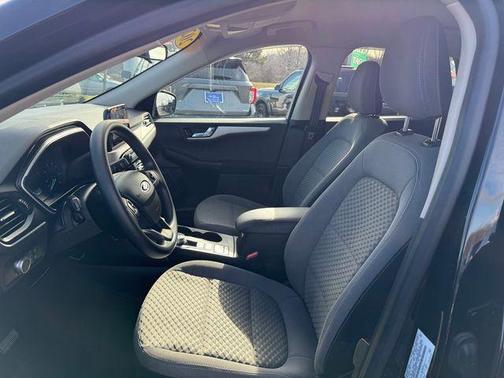 Agate Black Metallic 2020 Ford Escape SE