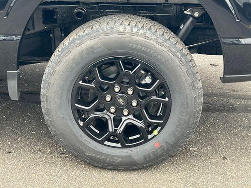Agate Black Metallic 2026 Ford F-150 XLT