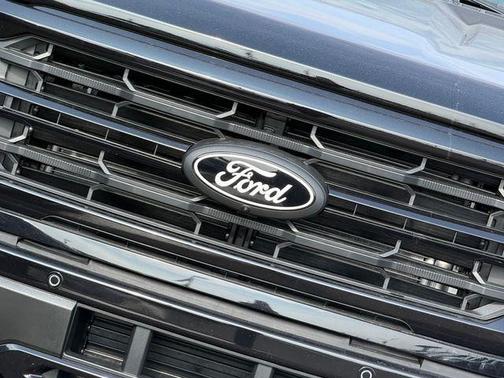 Agate Black Metallic 2026 Ford F-150 XLT