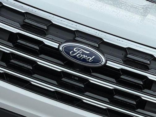 Star White 2026 Ford Explorer Active