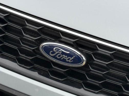 Space Silver 2026 Ford Escape ST-Line Select