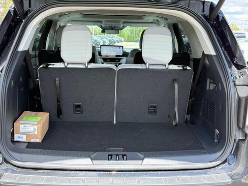 Agate Black Metallic 2026 Ford Explorer Active
