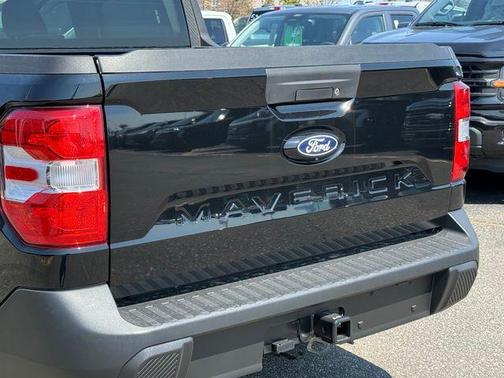 Shadow Black 2026 Ford Maverick XLT