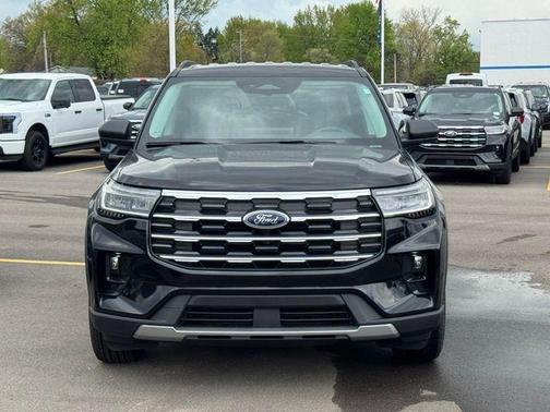 Agate Black Metallic 2026 Ford Explorer Active