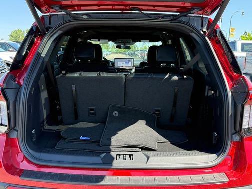 Rapid Red Metallic Tinted Clearcoat 2026 Ford Explorer ST-Line