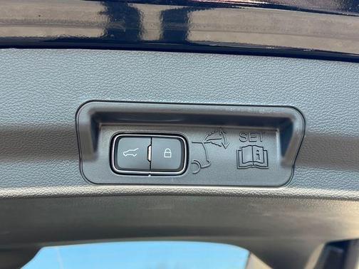 Agate Black Metallic 2026 Ford Explorer Active