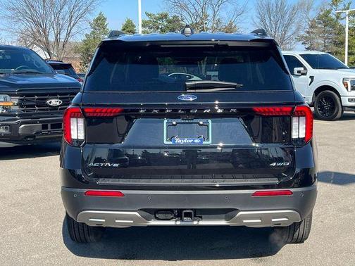 Agate Black Metallic 2026 Ford Explorer Active