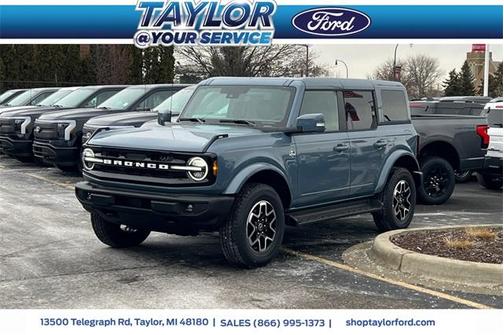2025 Ford Bronco Outer Banks