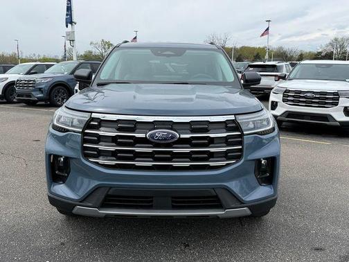 Vapor Blue Metallic 2026 Ford Explorer Active