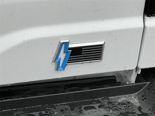 2025 Ford F-150 Lightning XLT