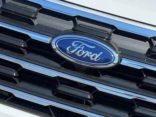 Star White 2026 Ford Explorer Active