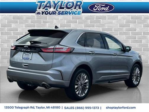 2022 Ford Edge Titanium