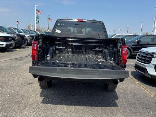 Agate Black Metallic 2026 Ford F-150 XLT