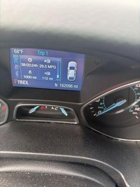 White 2014 Ford Focus SE