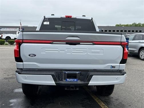 2025 Ford F-150 Lightning LARIAT