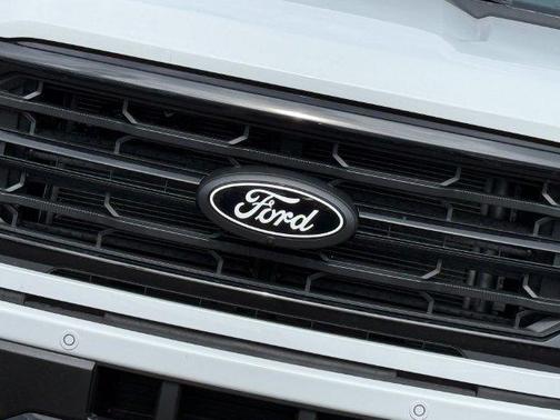 Oxford White 2026 Ford F-150 XLT