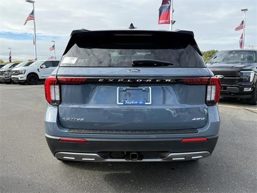 2026 Ford Explorer 