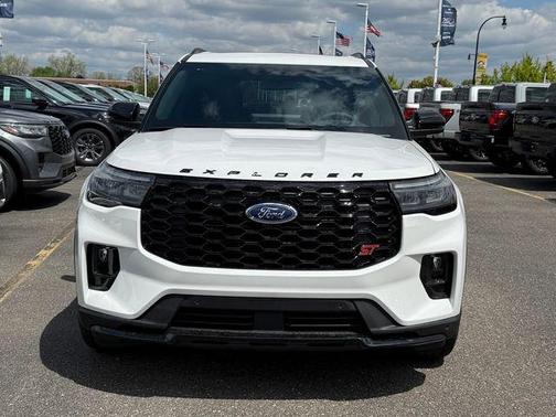 Star White 2026 Ford Explorer ST