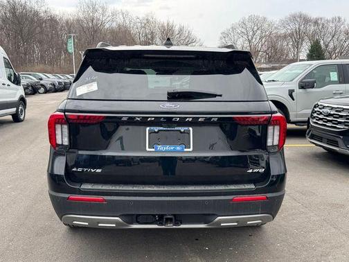 Agate Black Metallic 2026 Ford Explorer Active
