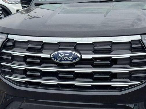 Agate Black Metallic 2026 Ford Explorer Active