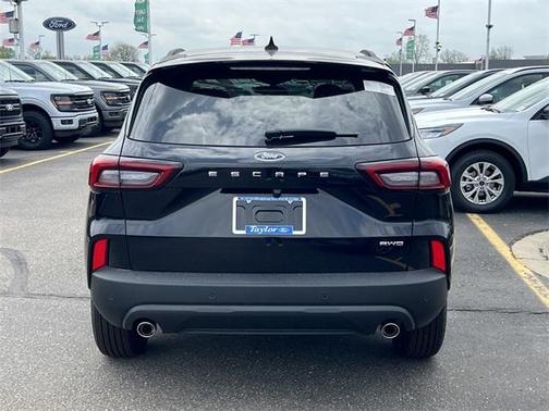2025 Ford Escape ST-Line Select