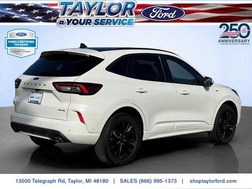 White Metallic 2023 Ford Escape ST-Line Elite