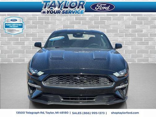 2022 Ford Mustang EcoBoost