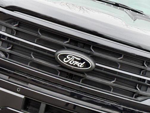 Agate Black Metallic 2026 Ford F-150 XLT