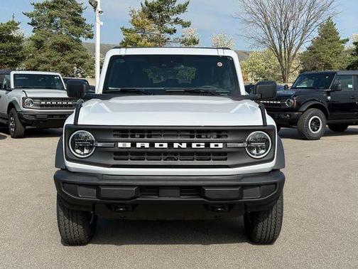 Oxford White 2026 Ford Bronco Big Bend