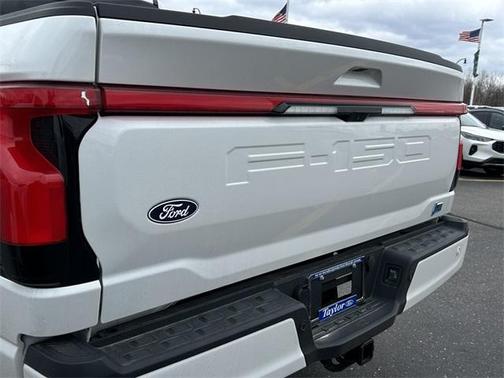 2025 Ford F-150 Lightning Platinum