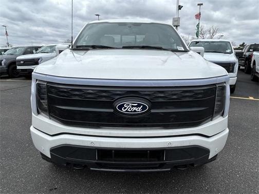 2025 Ford F-150 Lightning Platinum