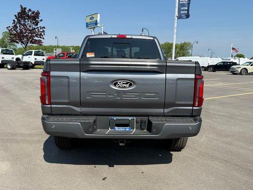Carbonized Gray Metallic 2026 Ford F-150 Lariat